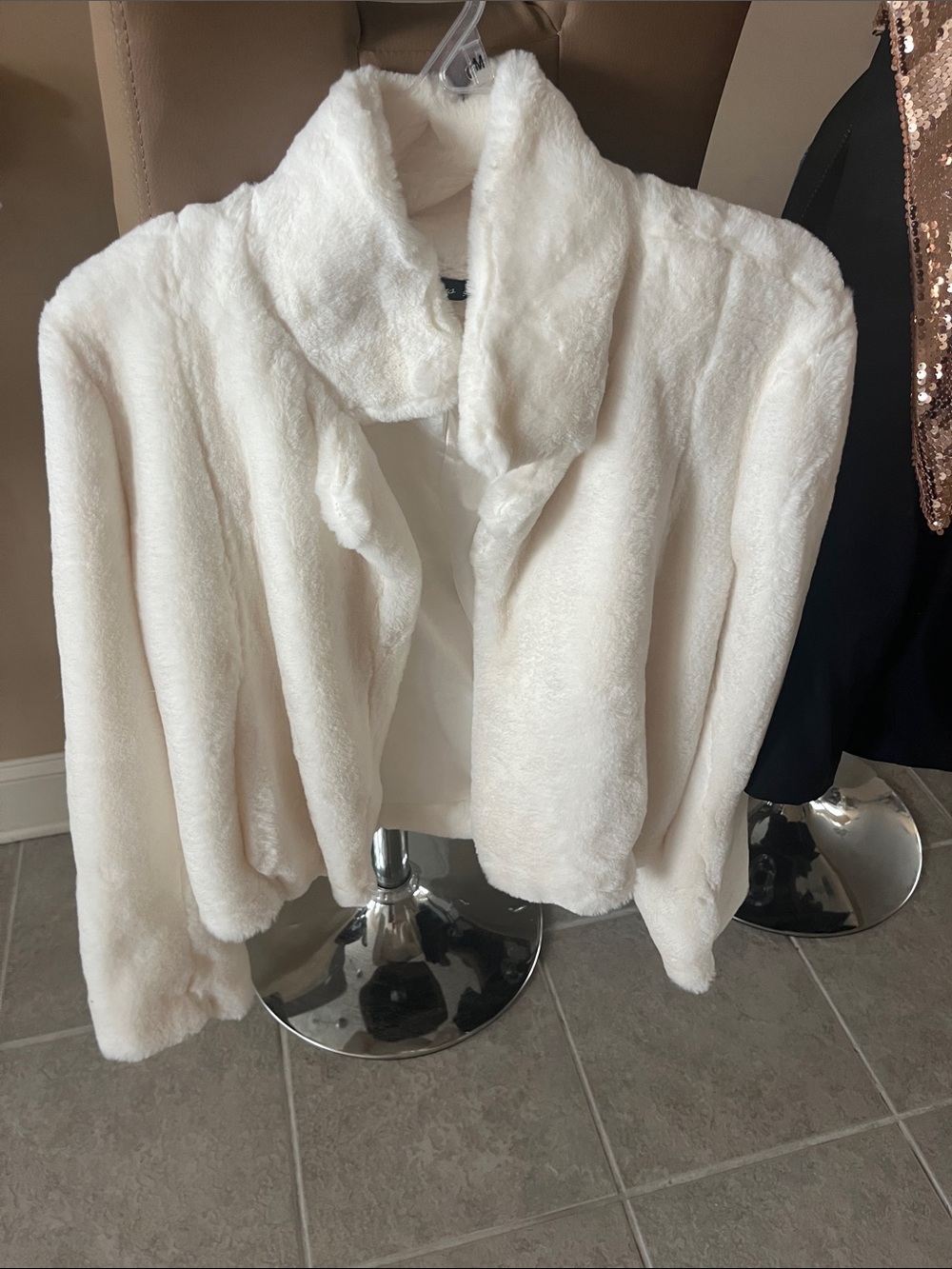 Olivaceous Cream Faux Fur Open-Front Teddy Jacket